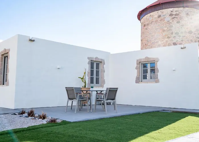 Villa The Windmill - 50m From The Sea