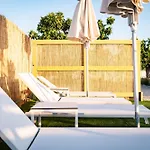 فيلة The Windmill - 50m From The Sea *