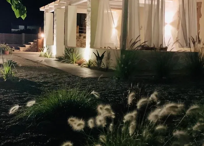 The Windmill - 50m From The Sea *