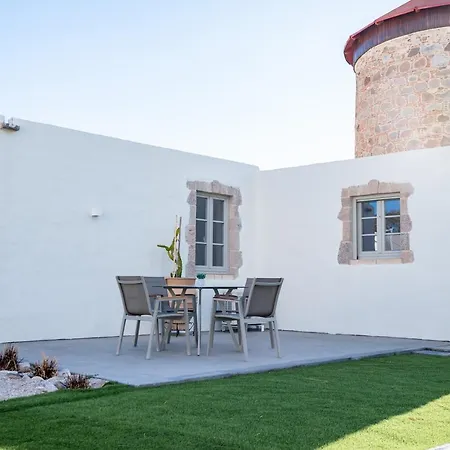 Villa The Windmill - 50m From The Sea